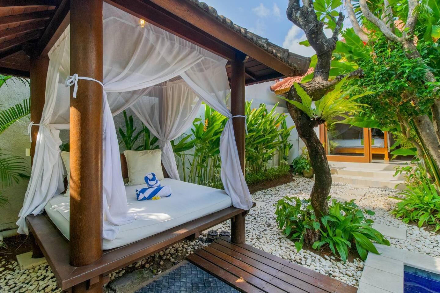 Heart Of Seminyak, 2Br, Sleeps 4, Walk To Bintangヴィラ エクステリア 写真